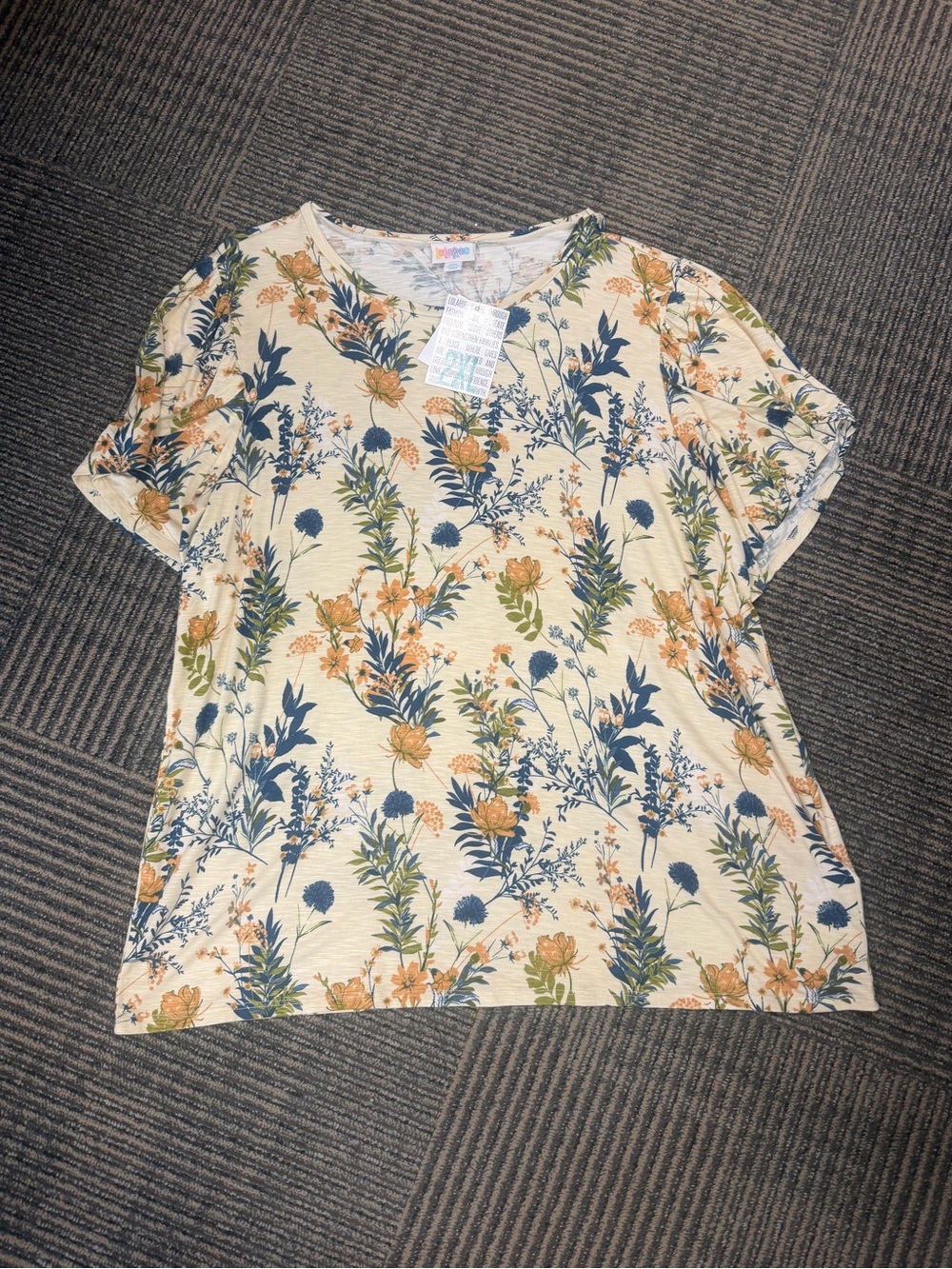 NWT LuLaRoe Olive Cream Top Tulip Floral Print Sz 2XL